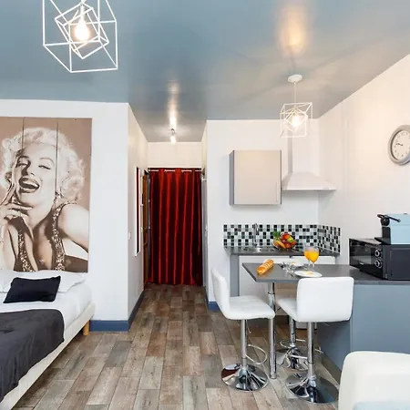 Monroe Yourhosthelper Apartament